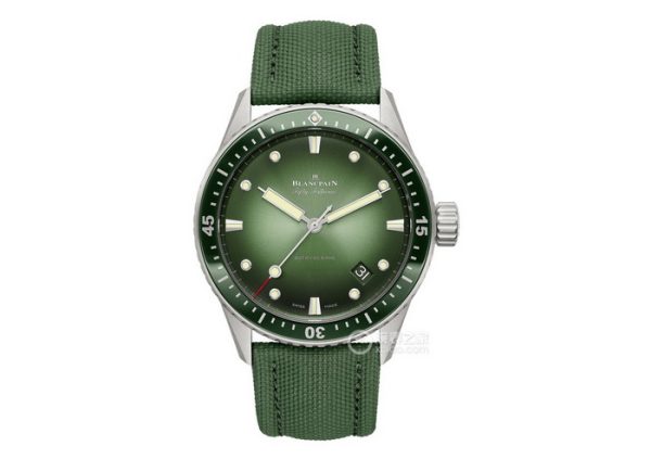 Blancpain_arora_green_fm