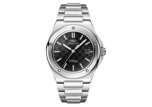v7_iwc_engineer_black_fm